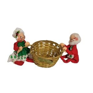 Vintage Annalee Santa & Mrs Claus Mobilitee Dolls Holding Basket